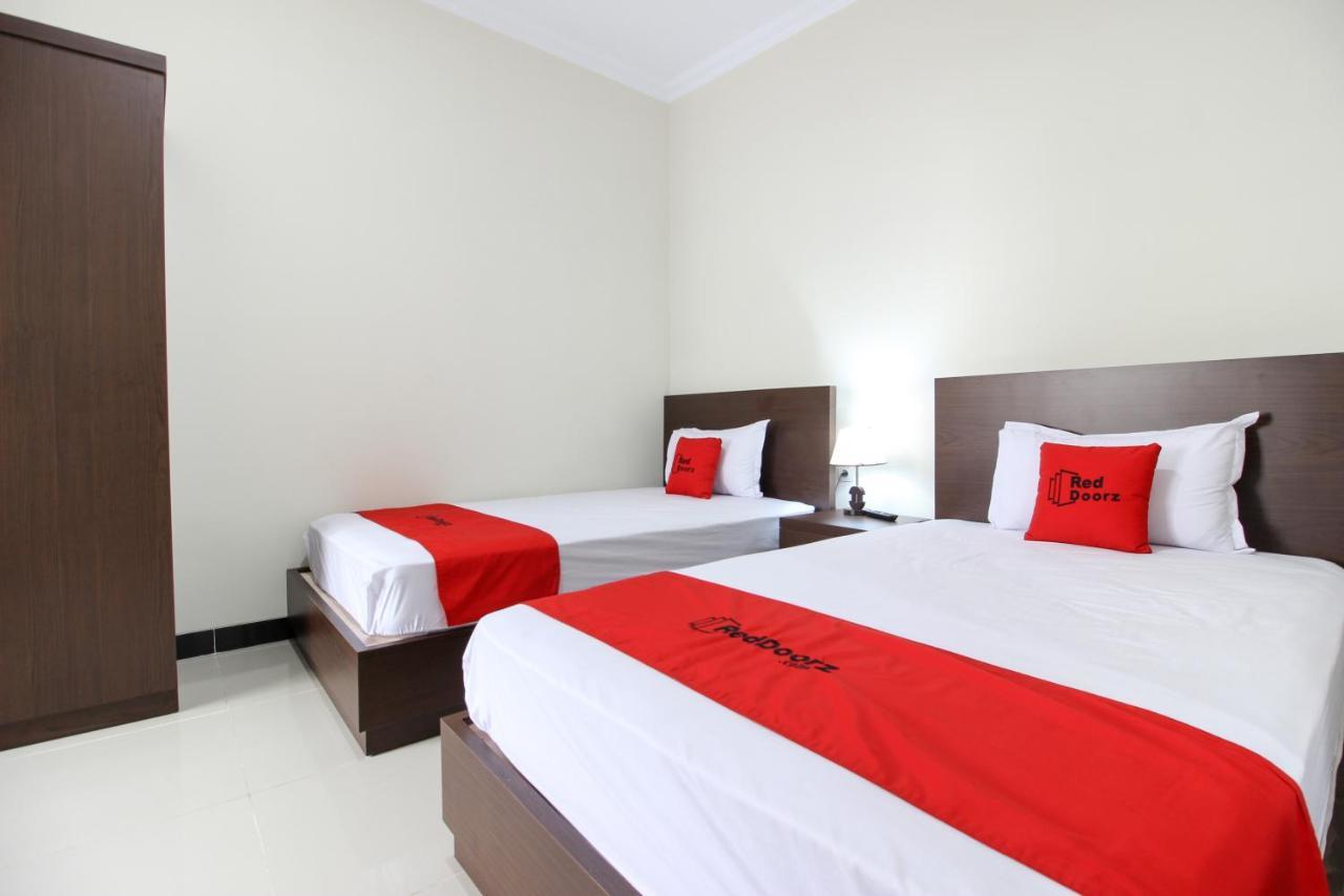 RedDoorz Syariah Plus @ Jakal Bawah 3 Kejayan Luaran gambar