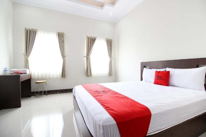 RedDoorz Syariah Plus @ Jakal Bawah 3 Kejayan Luaran gambar